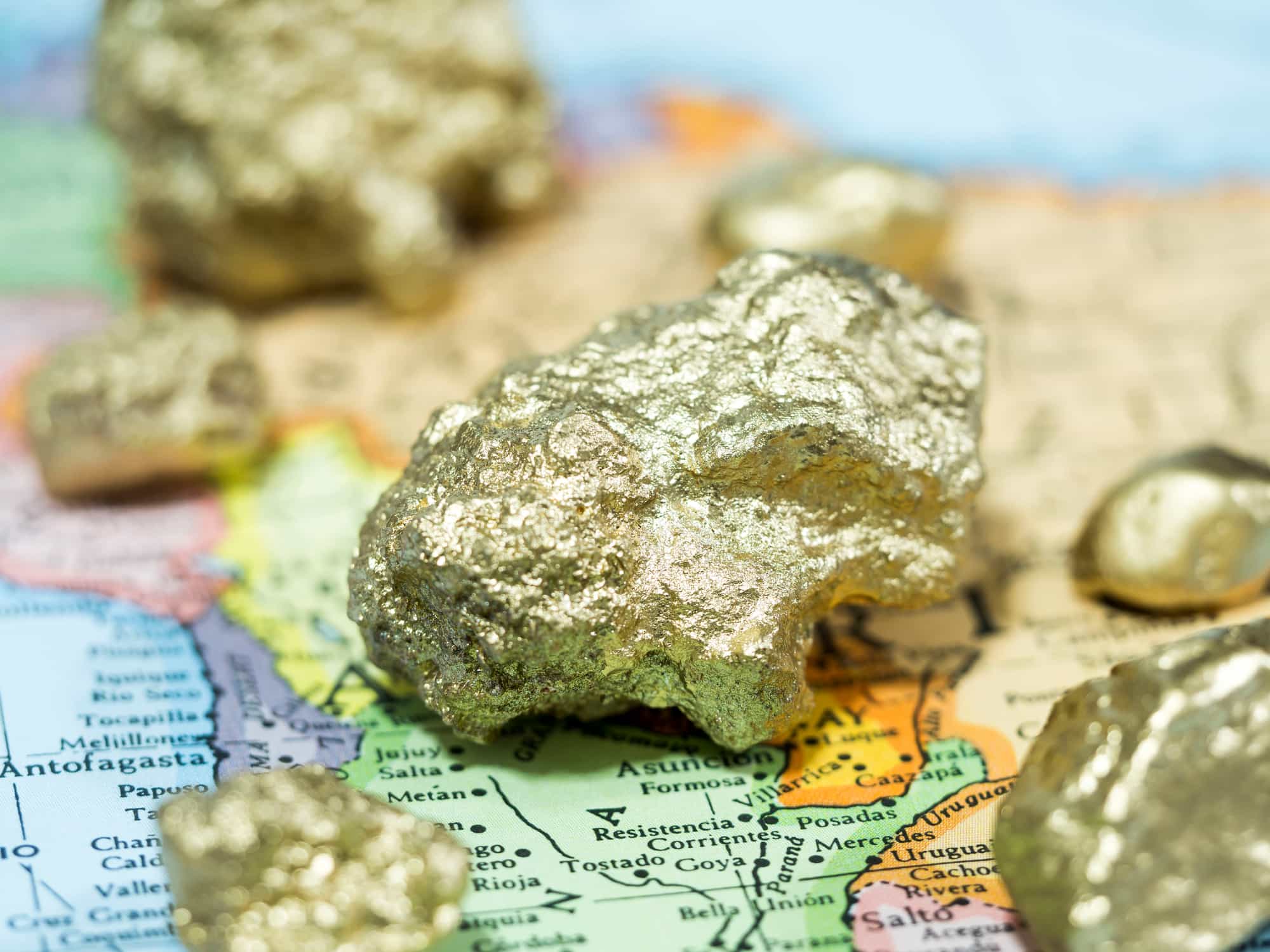 Gold rises as Middle East conflict escalates, dollar rally pauses