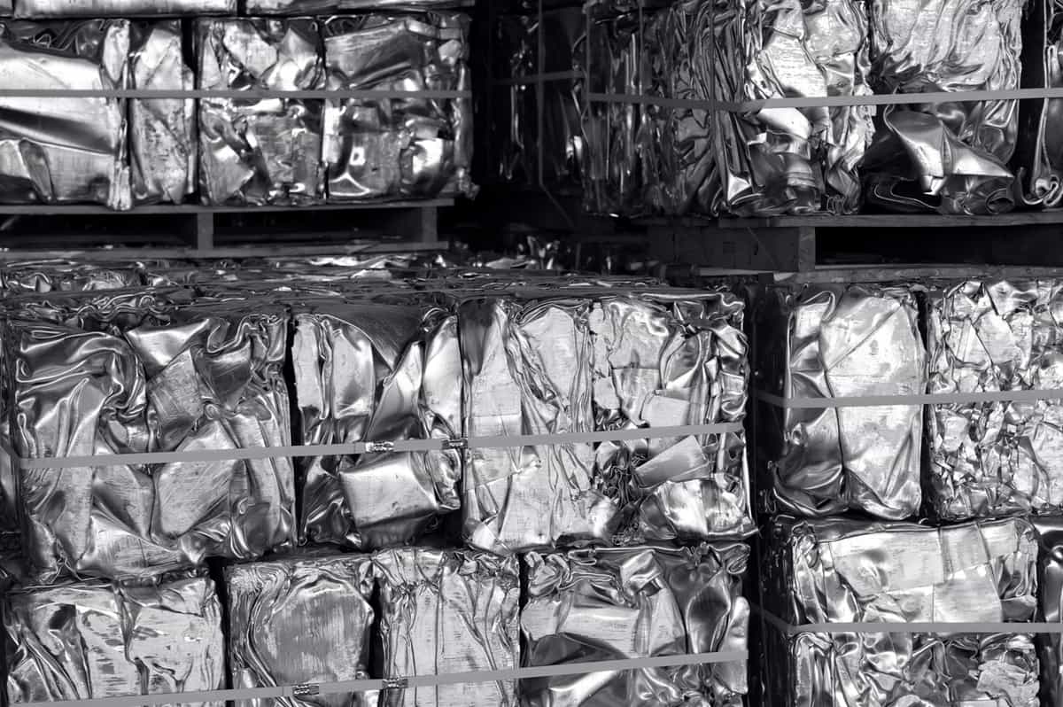 London aluminium hits four-year high on Middle East supply woes