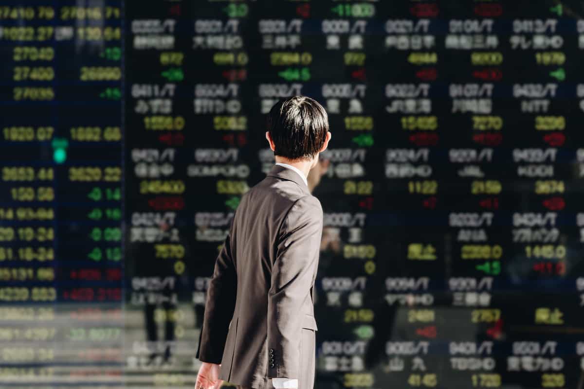 World shares gain for ninth straight day on hopes for US-Iran peace talks