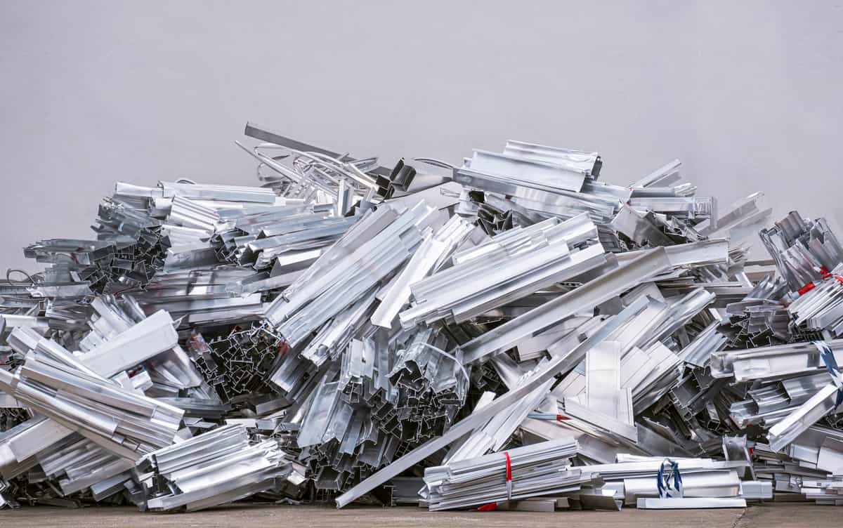 Aluminium rebounds on supply concerns amid US-Iran standoff