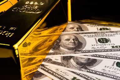 Gold set for third straight monthly fall as inflation concerns linger