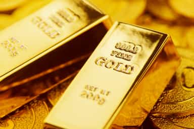Gold Gains as U.S.–Iran Deal Dims Rate Hike Bets Ahead of Fed Meeting