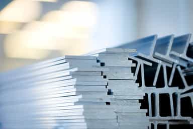 Aluminium prices gain on weaker dollar, softer US rate-hike bets
