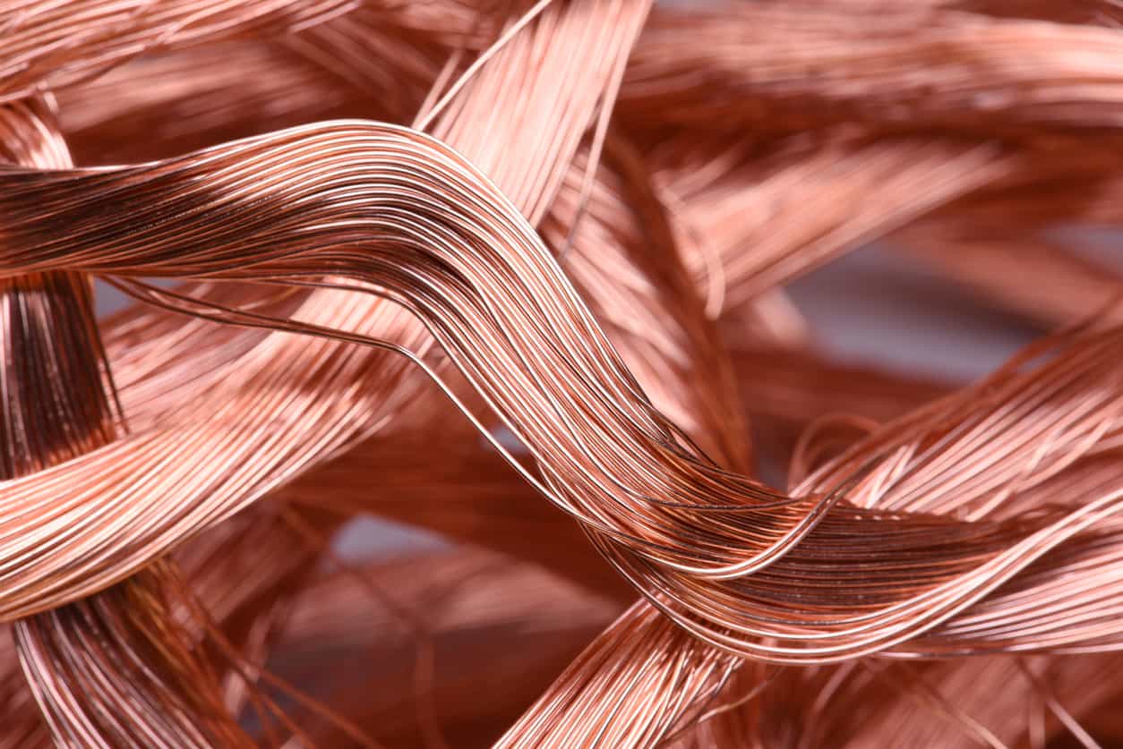 Copper hesitates, held back by wary Chinese buyers and inflation fears