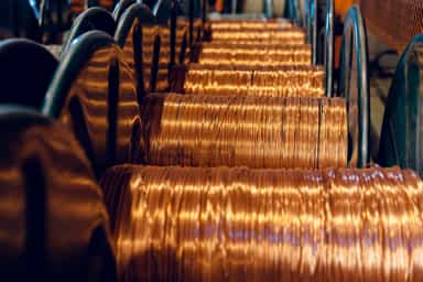 Copper rises, set for 9th weekly gain on falling LME stocks