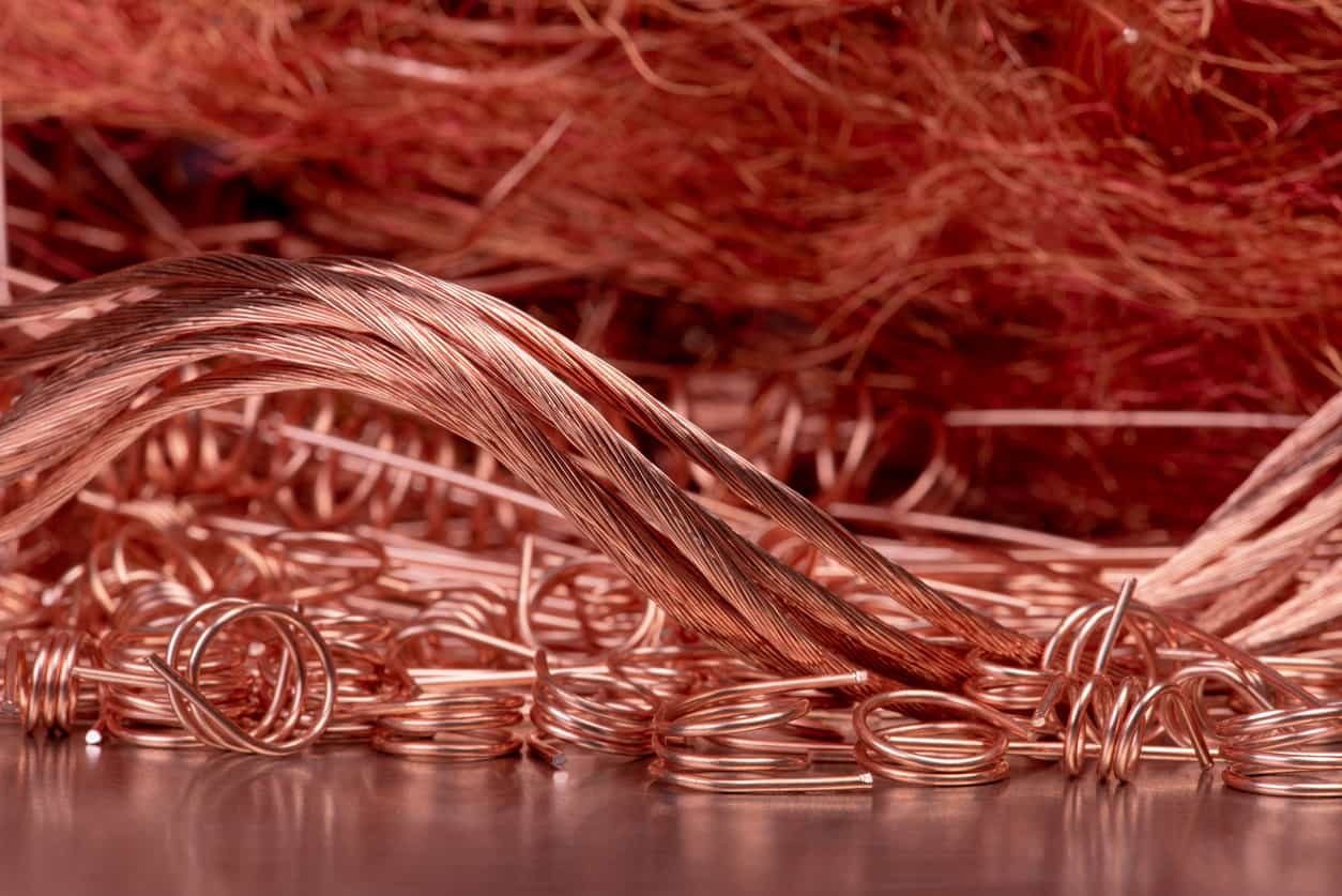 Copper rises with signs of active demand from China