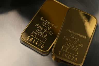Gold heads for best week in three months ahead of US jobs data