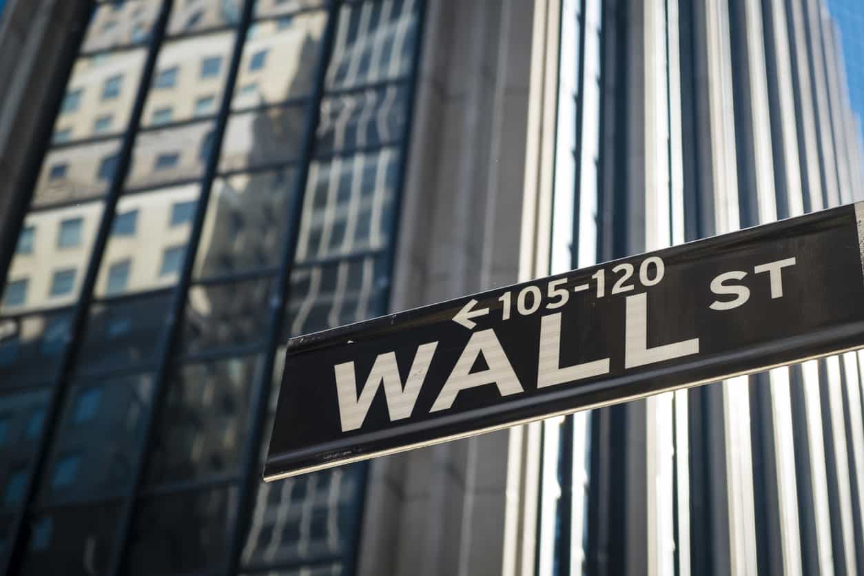 European stocks gain, bonds struggle ahead of this week's crucial U.S. data