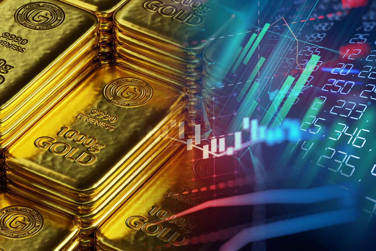 Gold slips as US-Iran tensions lift oil, stoke inflation fears