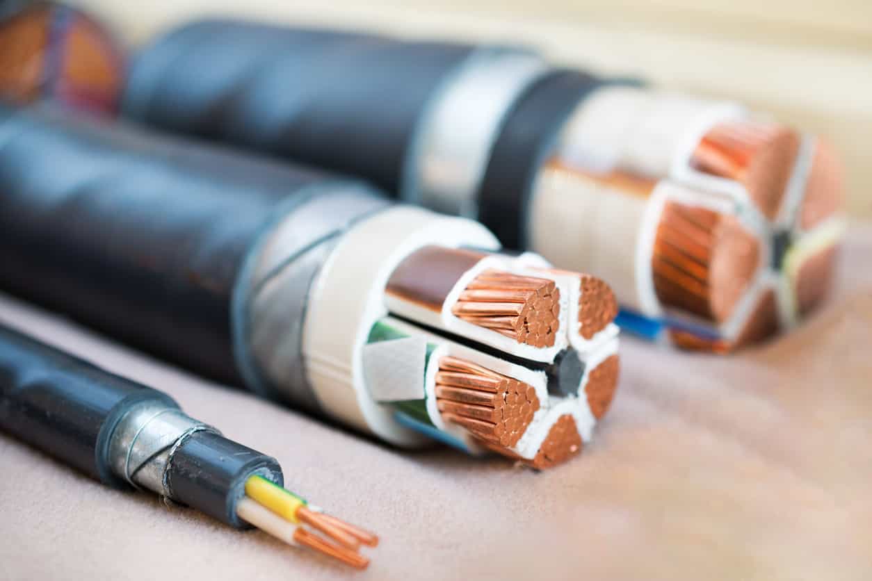 London copper near 1-week low on continued inflation worries
