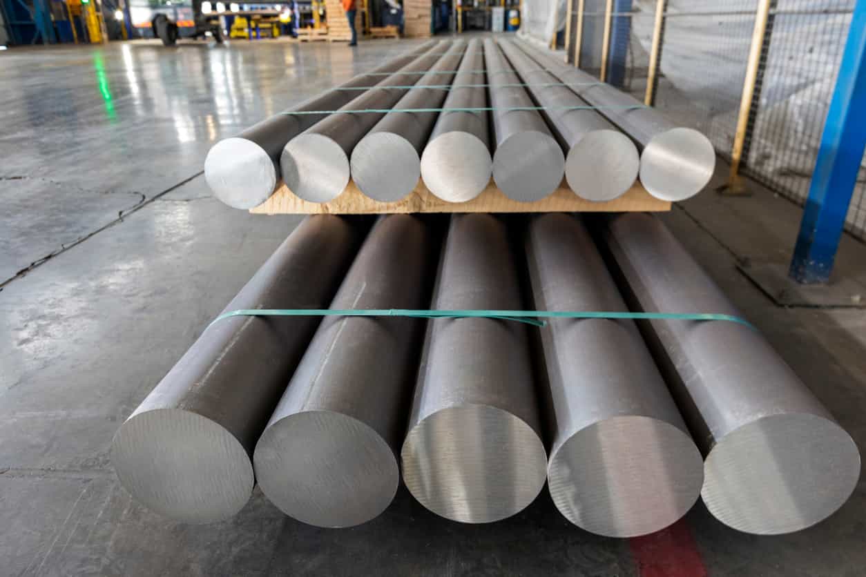 Aluminium climbs for 6th straight session as inventory draw continues