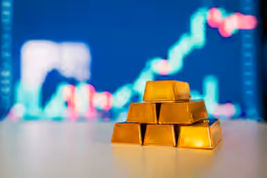 Gold retreats as hawkish Fed comments reinforce policy tightening bets