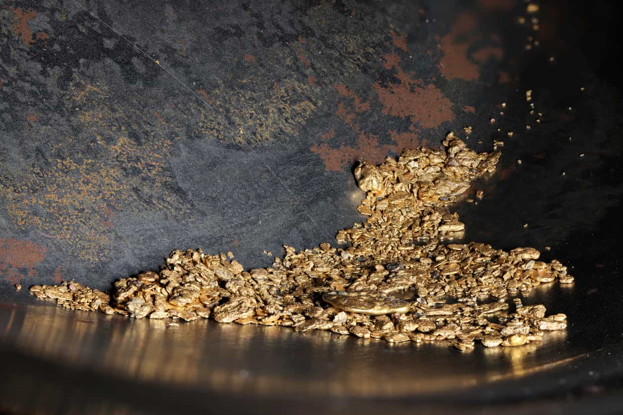 Gold leaps above $4,100 on Fed rate cut hopes, US-China trade tension